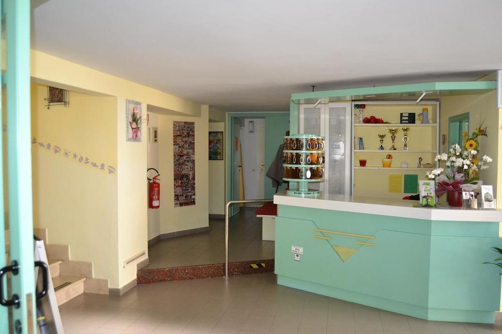 Hotel Sidney Белариа-Игеа Марина Екстериор снимка