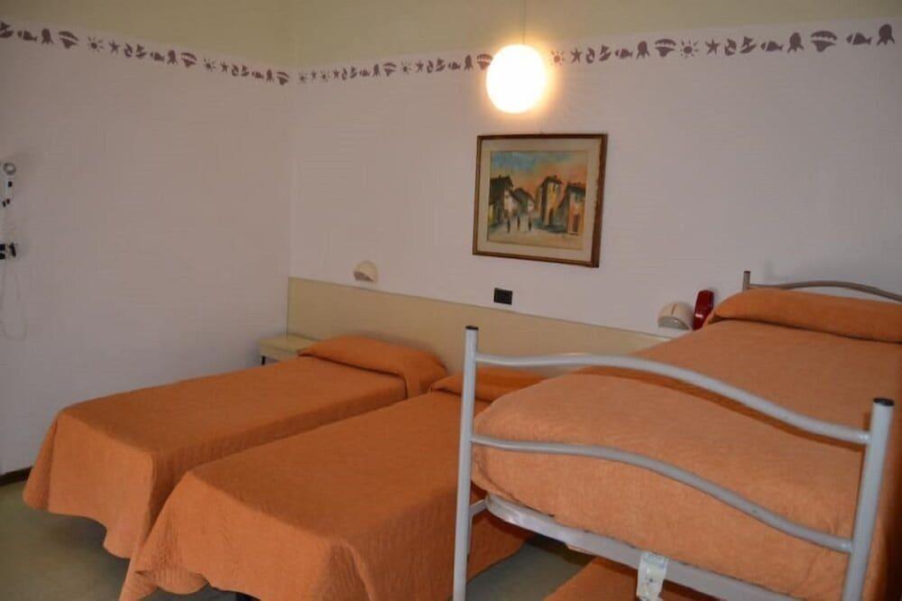 Hotel Sidney Белариа-Игеа Марина Екстериор снимка