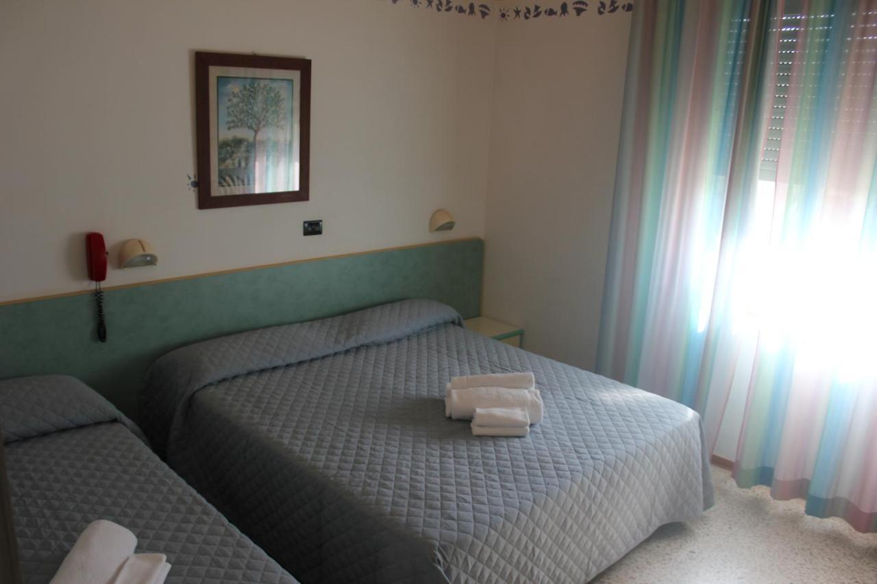 Hotel Sidney Белариа-Игеа Марина Екстериор снимка
