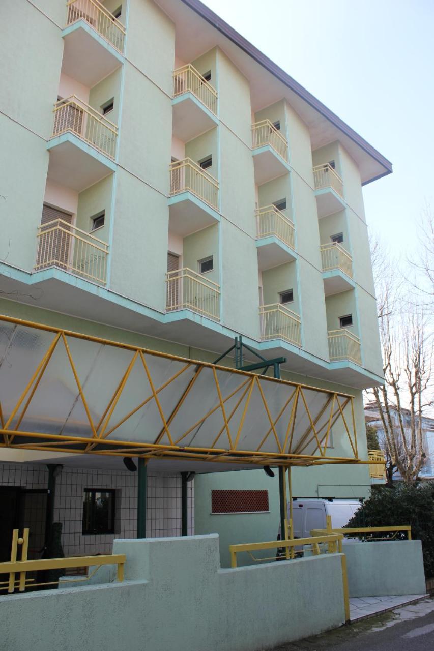 Hotel Sidney Белариа-Игеа Марина Екстериор снимка
