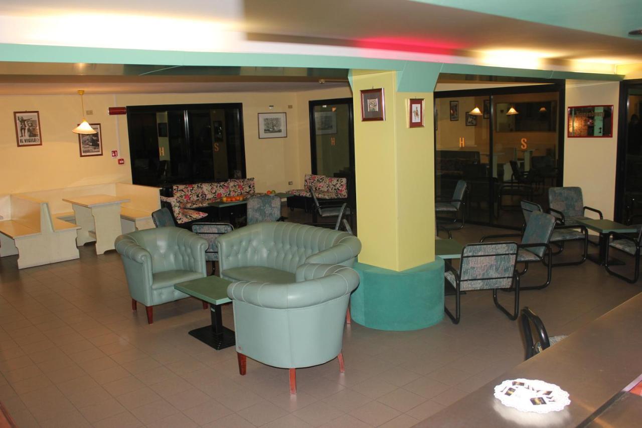 Hotel Sidney Белариа-Игеа Марина Екстериор снимка
